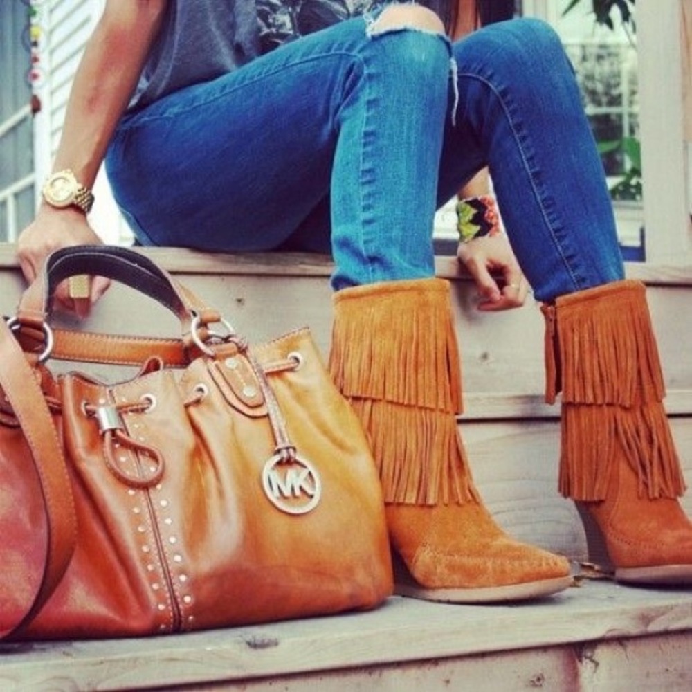Minnetonka Double Fringe Wedge Boots / Moccasins